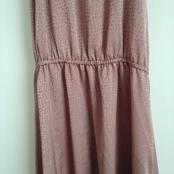 ✨HP✨ Only - Blush Halterneck Dress - Picture 7 of 15